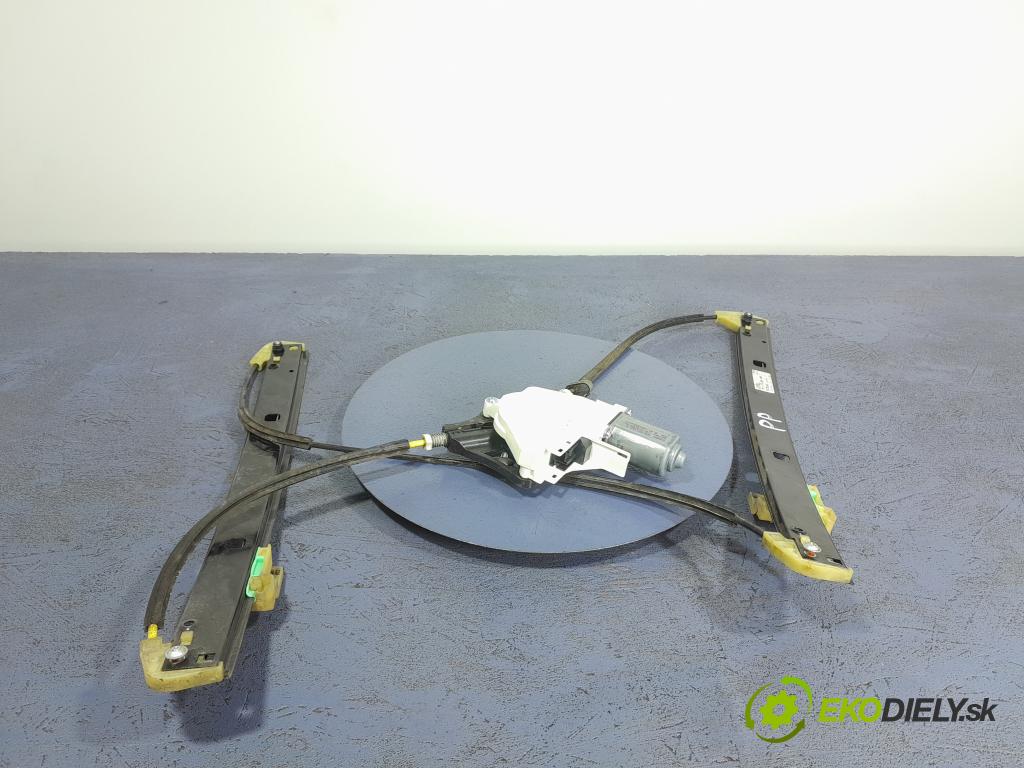 Audi A6 2013 mechanismus stahování Sklenka: před v pravo: 4G0837462