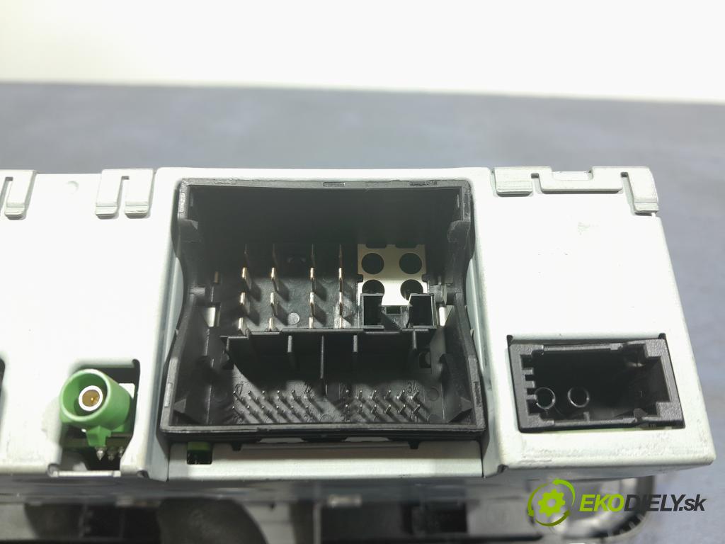Audi A6 2013 Radio I Navigácia: 4G0035666F