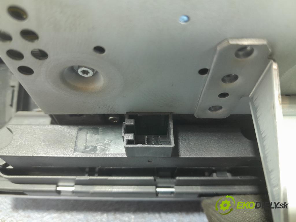 Audi A6 2013 Radio I Navigácia: 4G0035666F