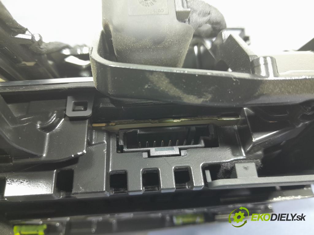 Audi A6 2013 displej Radio / GPS 4G1919601N