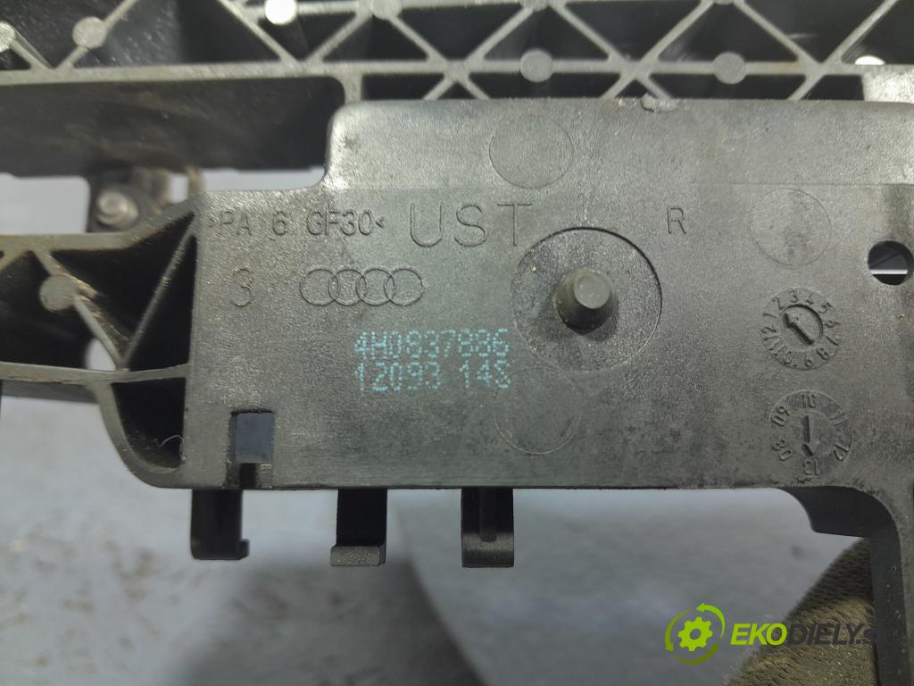 Audi A6 2013 zámek dveře Zad: v pravo: 4G0839016