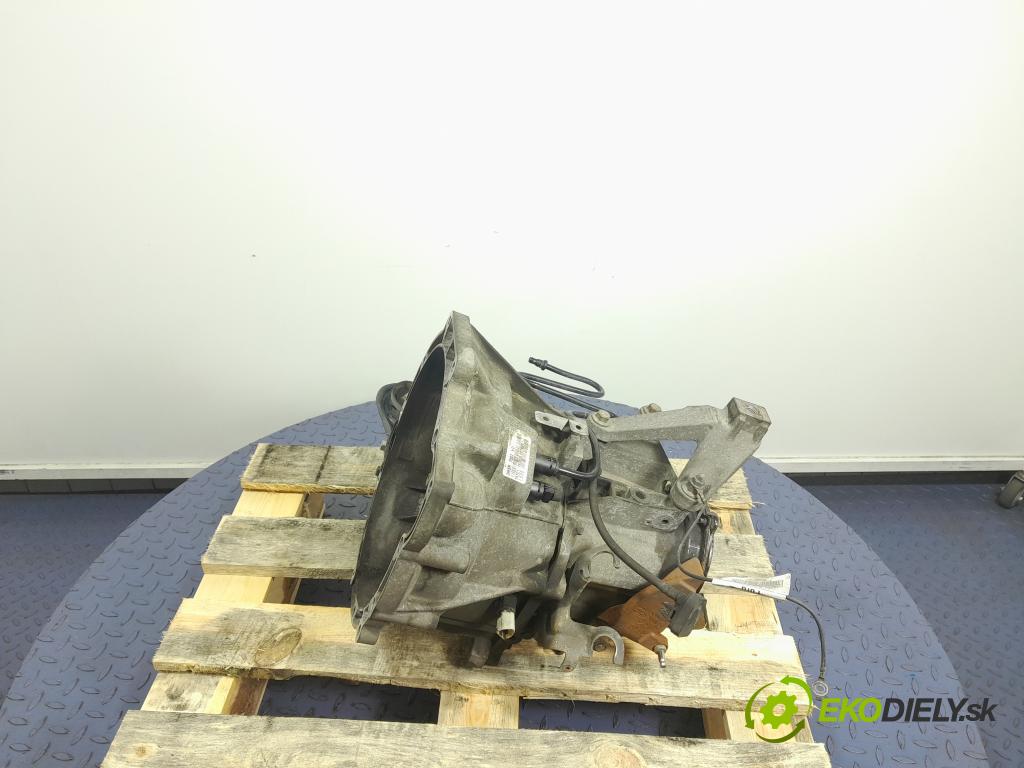 Ford Focus 2006 prevodovka Manualna 3M5R-7002-ND