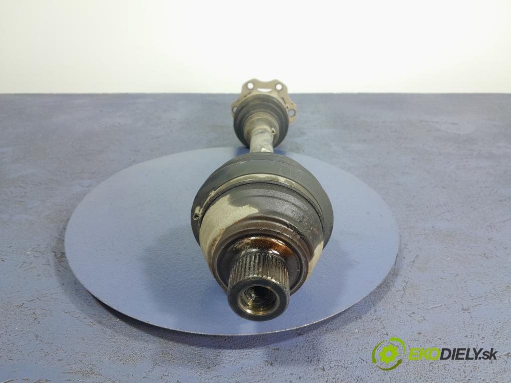 Audi A6 2013 poloos ľavá Predné 4G0407271A