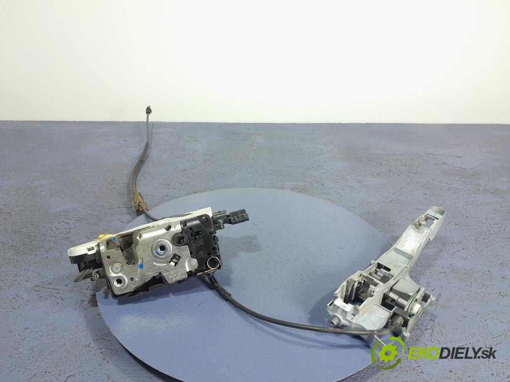 Peugeot 207 2007 zámek dveře před Levý: 24090816