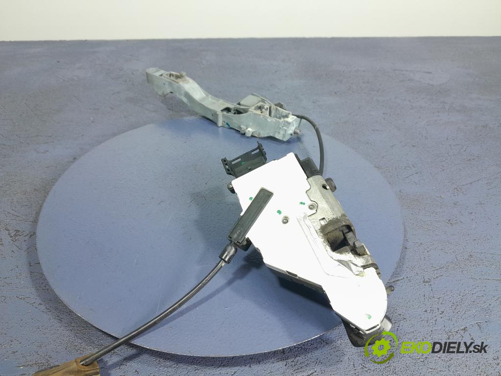 Peugeot 207 2007 zámek dveře před Levý: 24090816