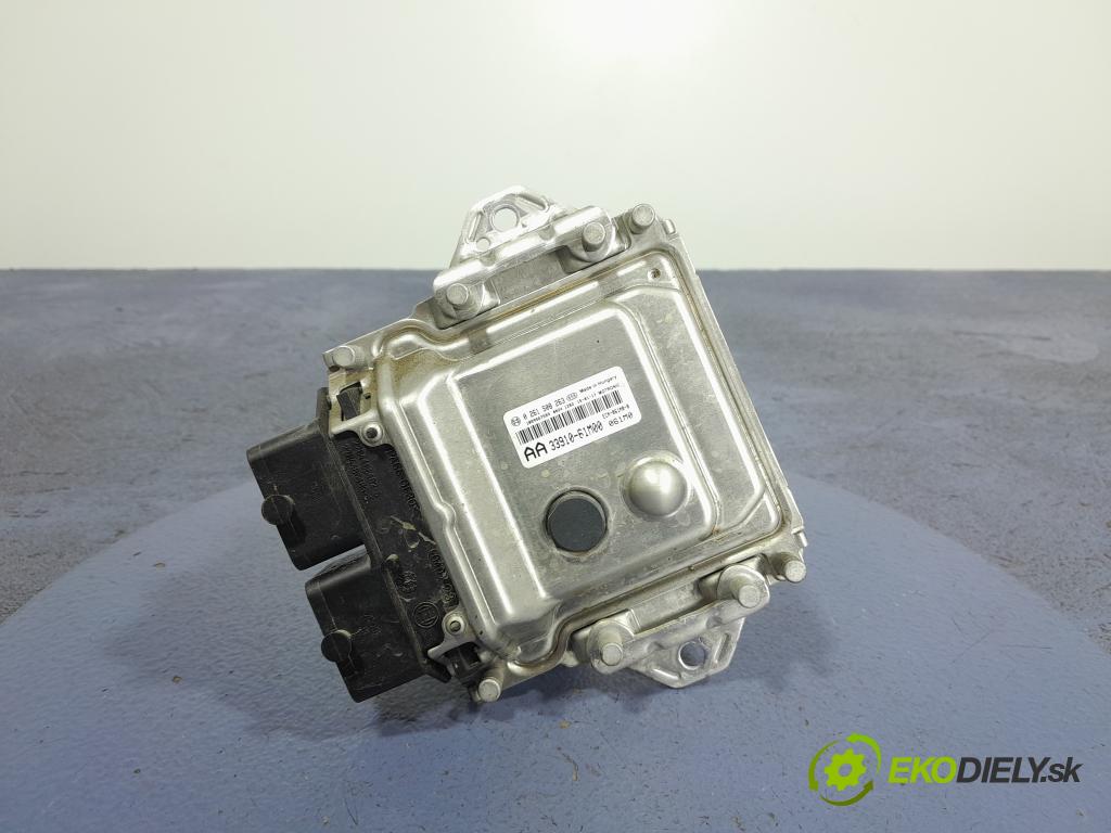 Suzuki Sx4 2015 řídící jednotka Motor: 33910-61M00