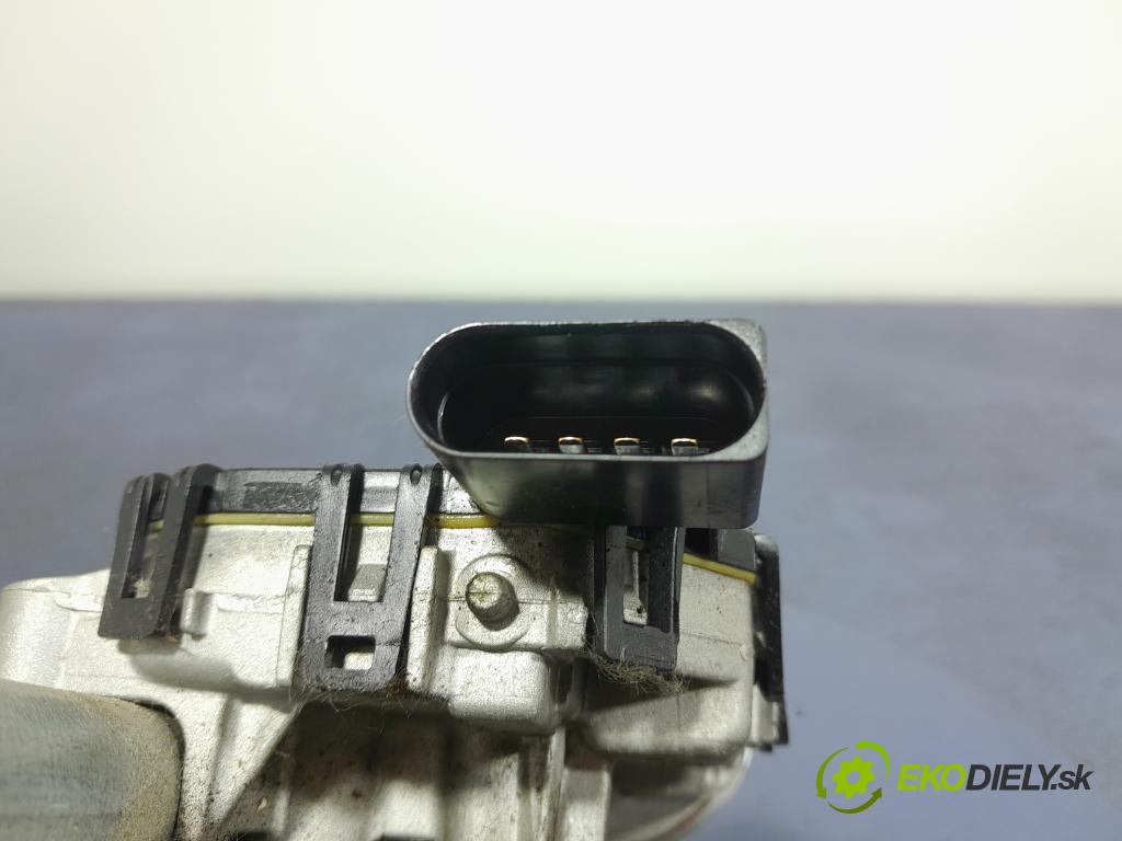 Opel Astra 2009 mechanismus motorek Stěrače: před 13271686