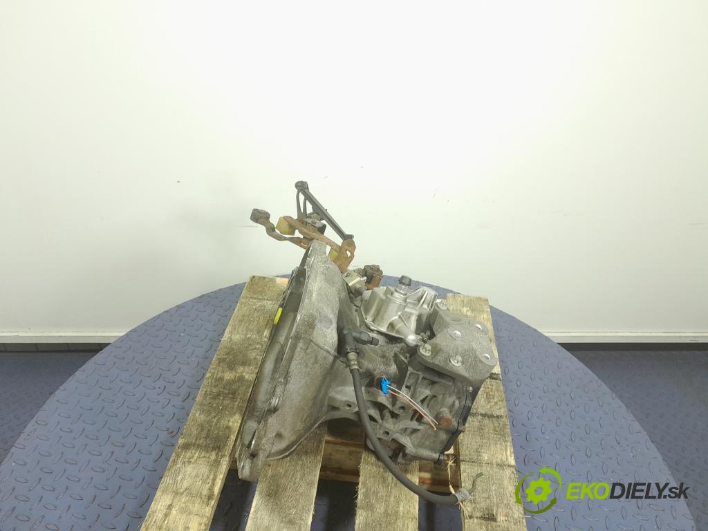 Opel Astra 2009 prevodovka Manualna F13 55565177