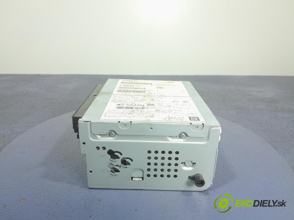 Volvo V40 2014 Radio I Navigácia: 31444184