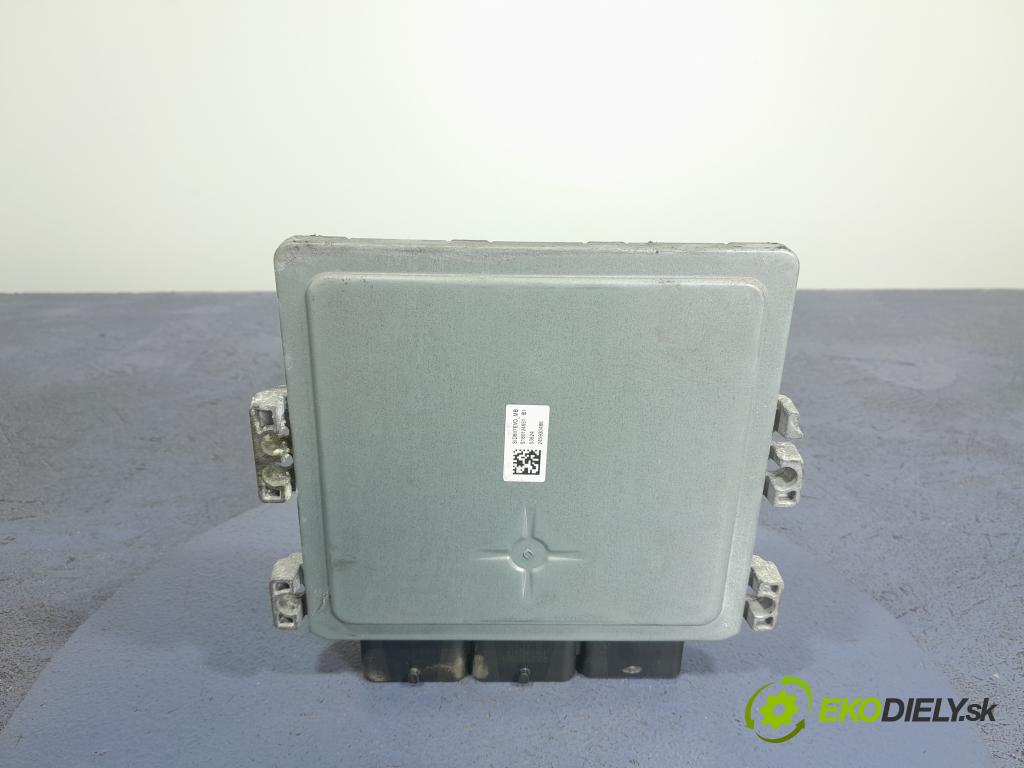 Volvo V40 2014 řídící jednotka Motor: 31355712