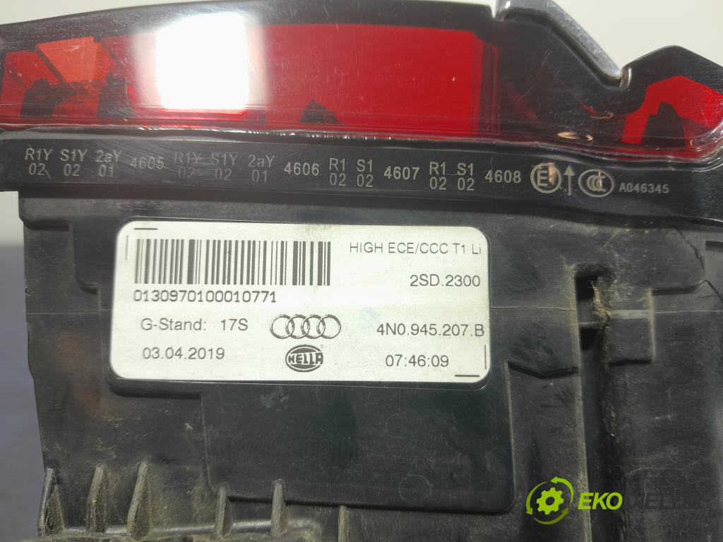 Audi A8 2019 svetlo / reflektor zad ľavá Vonkajsia: 4N0945207B