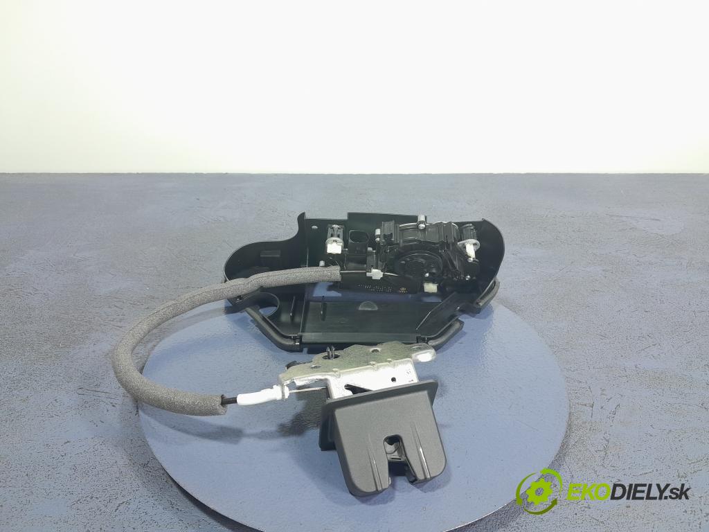 Audi A8 2019 zámek Klapky: kufr 4N0827506D