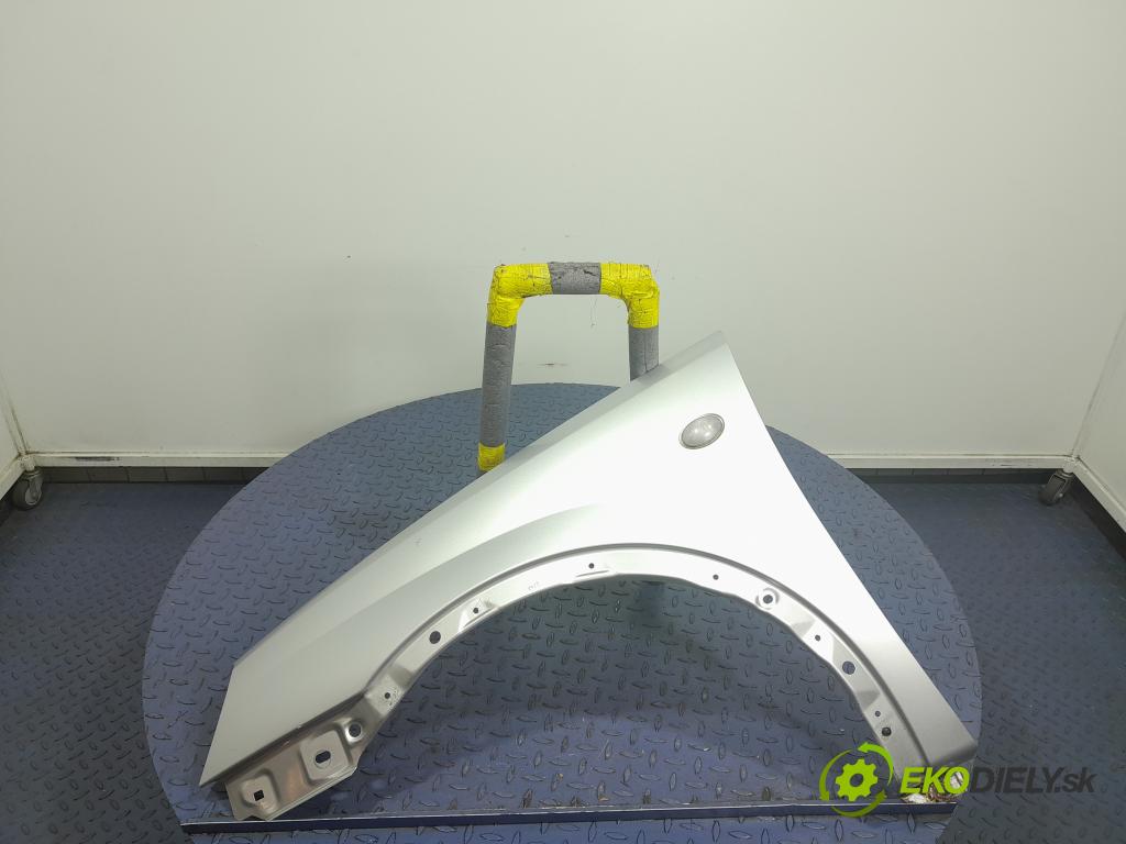 Opel Corsa 2005 blatnik před Levý: 01