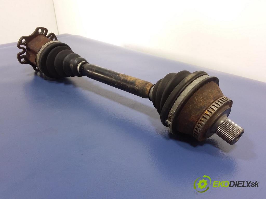 Audi A6 2001 poloos Prava: Predné