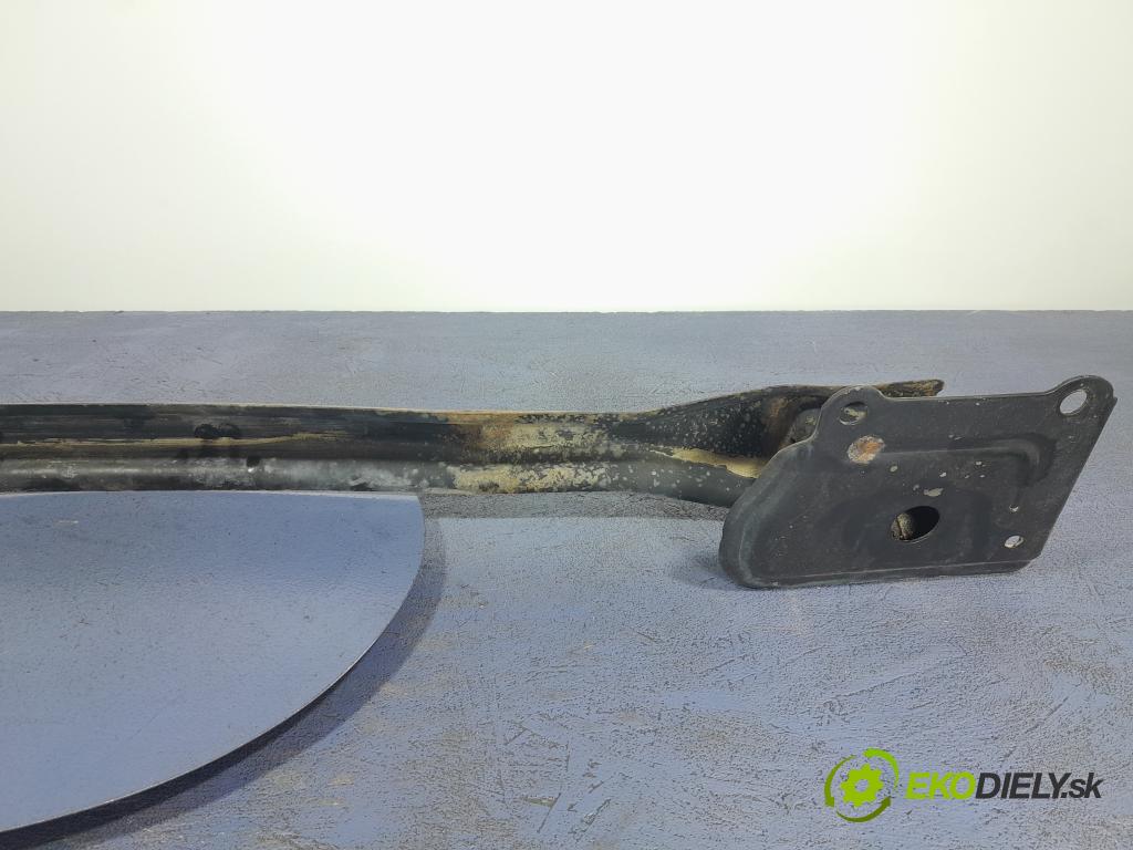 Ford Fiesta 2014 výztuha narazník Zad: 01