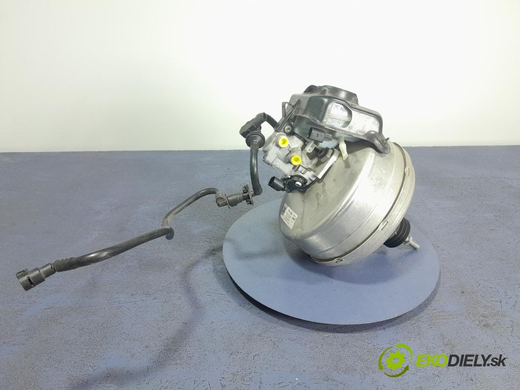 Audi A8 2019 servo Brzdní: 4N0612103F