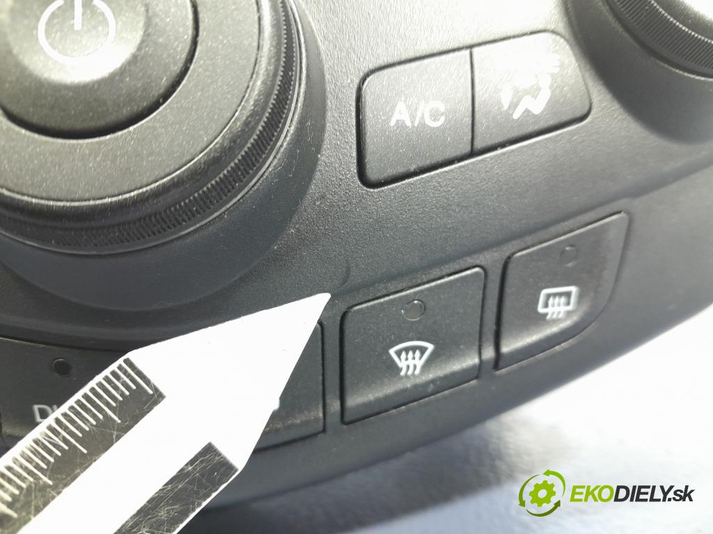Honda Accord 2004 Radio I Navigácia: 39050-SEA-G110-M