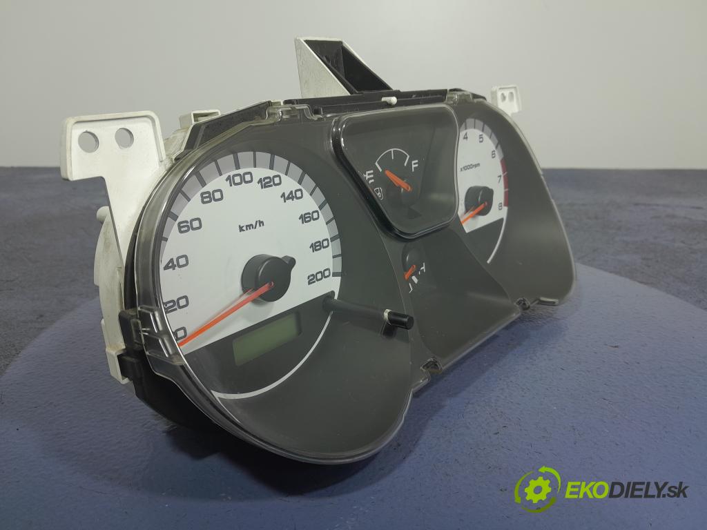 Suzuki Ignis 2004 Přístrojová deska 01