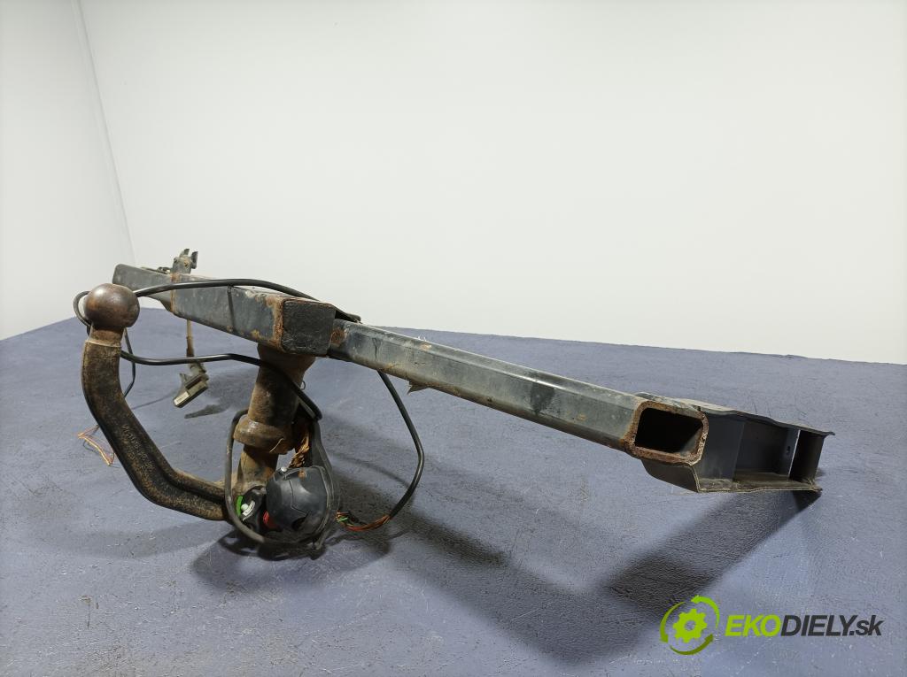 Audi A4 0 oko Do Přívěsy 305322