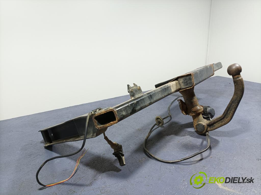 Audi A4 0 oko Do Přívěsy 305322