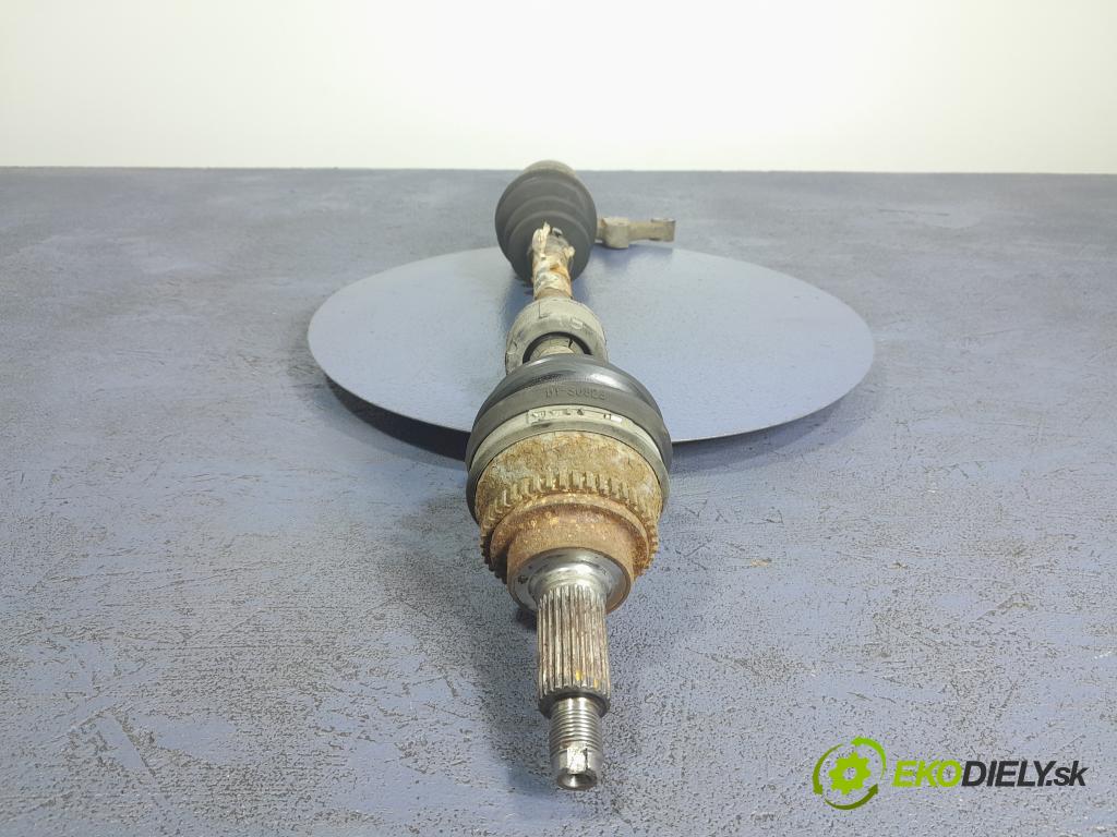 Suzuki Ignis 2004 poloos Prava: Predné 01