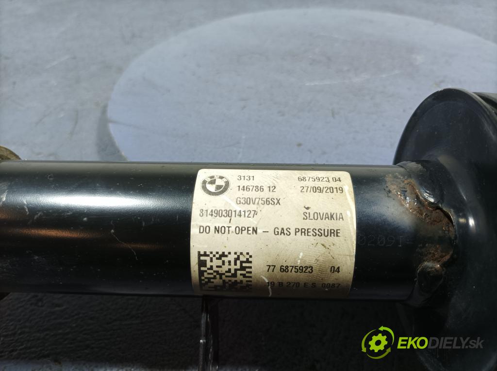 Bmw Seria 5 2019 tlmič Predné Vľavo.: 6875923