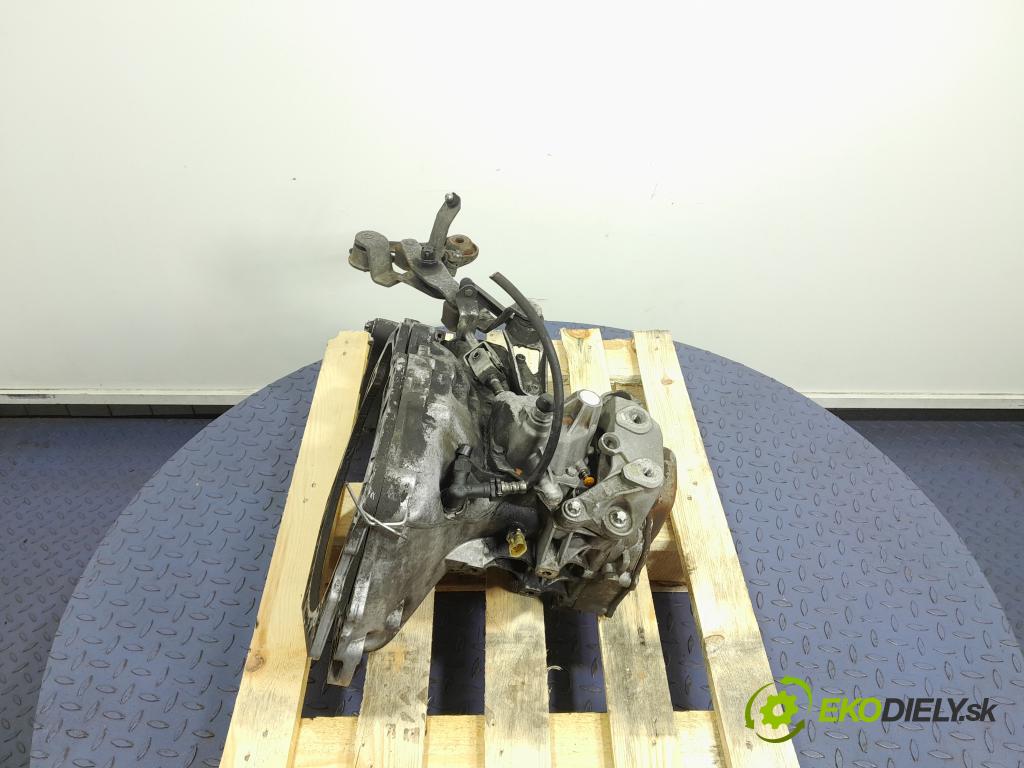 Opel Corsa 2006 prevodovka Manualna F17W355