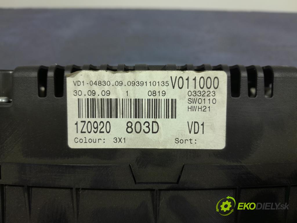 Skoda Octavia 2009 Přístrojová deska 1Z0920803D