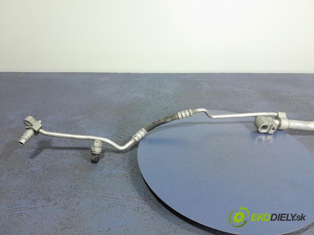 Bmw Seria 5 2019 trubka Klimatizace: 9321598