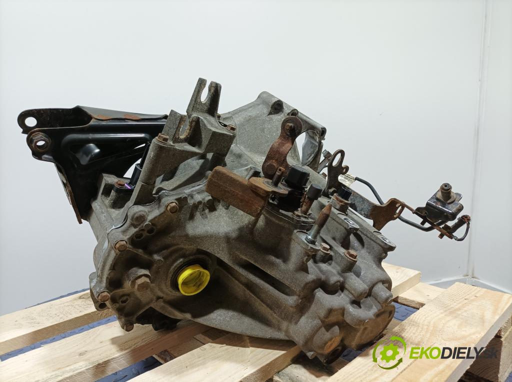 Honda Civic 2005 prevodovka Manualna 01
