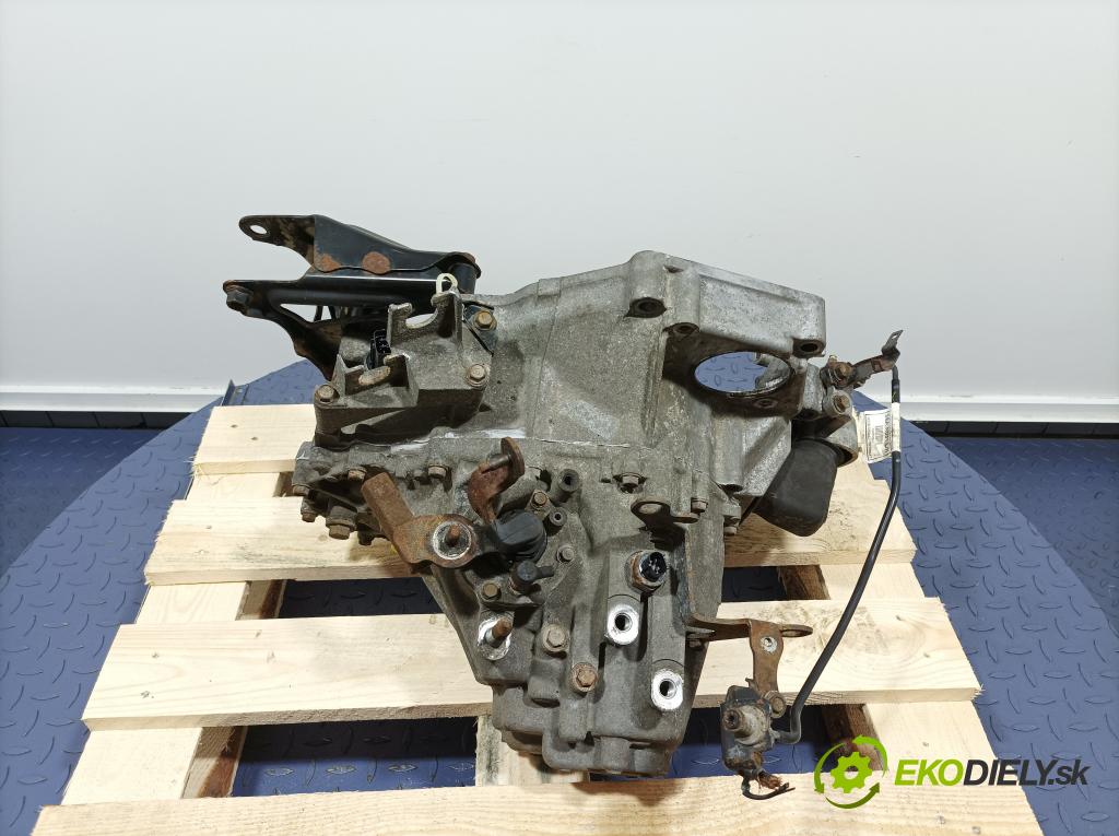 Honda Civic 2005 prevodovka Manualna 01