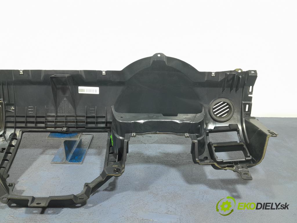 Ford C-max 2007 kokpit,pristrojová doska 3M5X-R04305-AHW