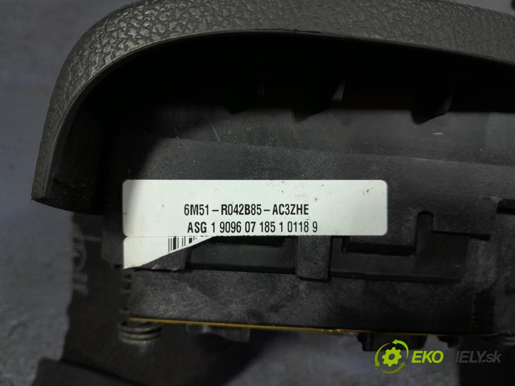 Ford C-max 2007 kokpit,pristrojová doska 3M5X-R04305-AHW