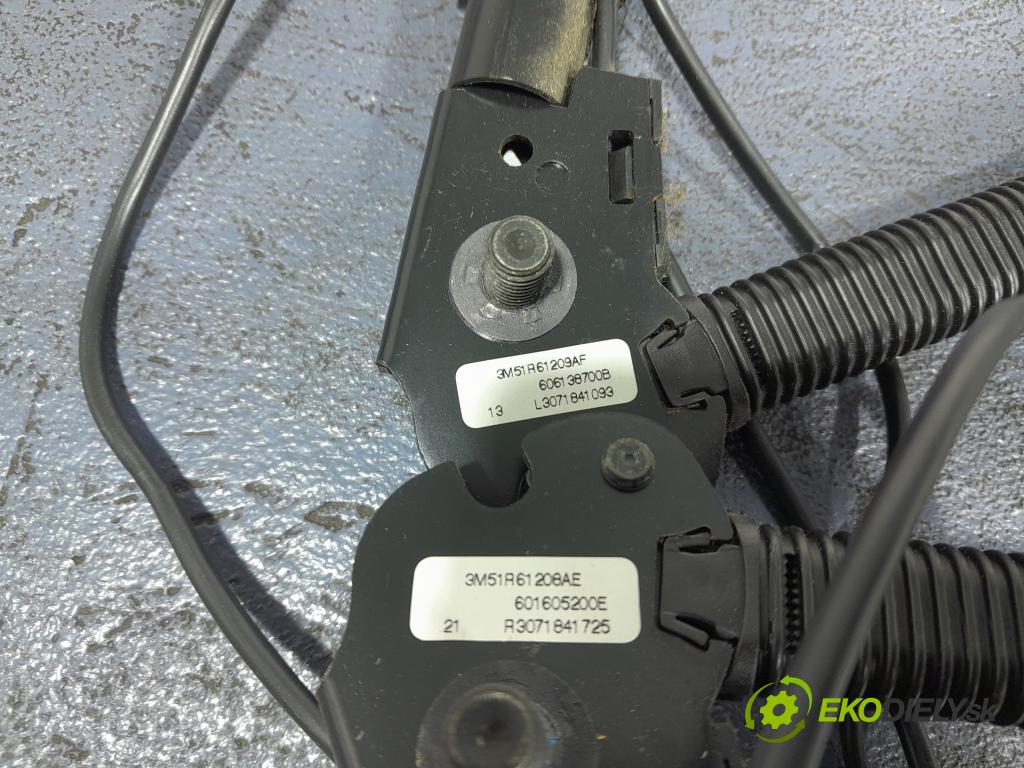 Ford C-max 2007 kokpit,pristrojová doska 3M5X-R04305-AHW