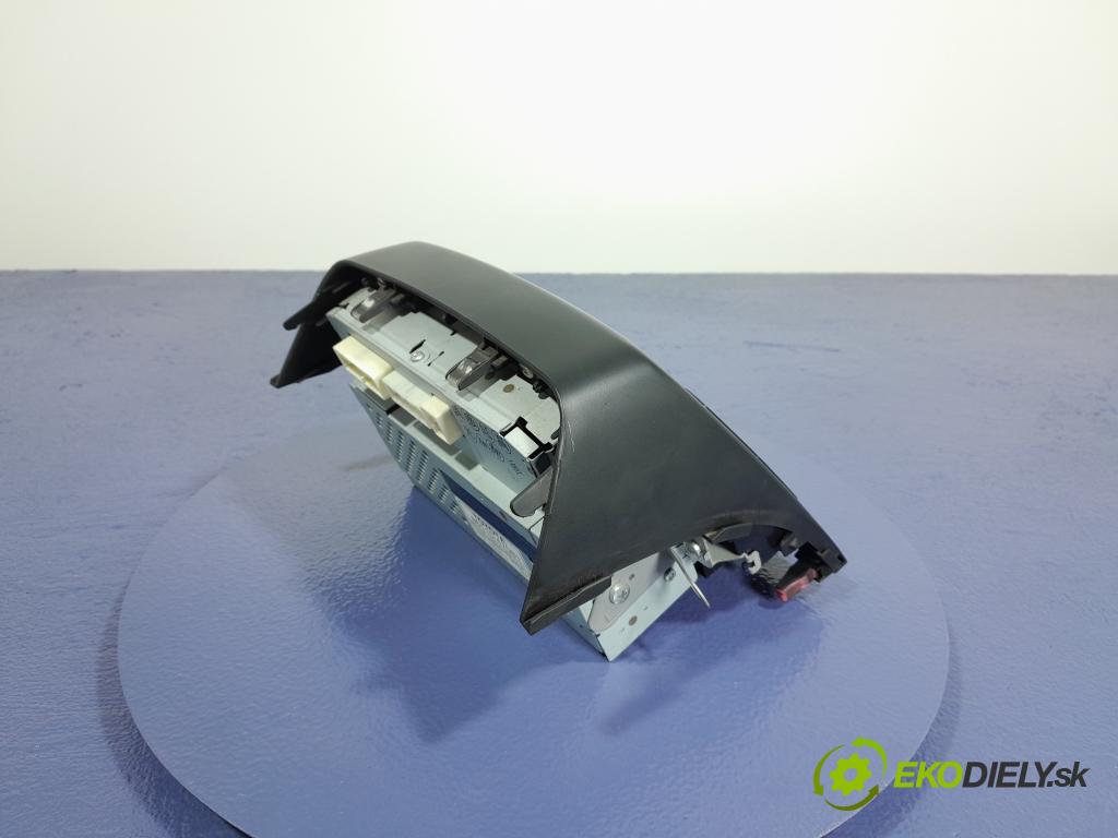 Toyota Prius 2008 Radio I Navigácia: 86110-47081