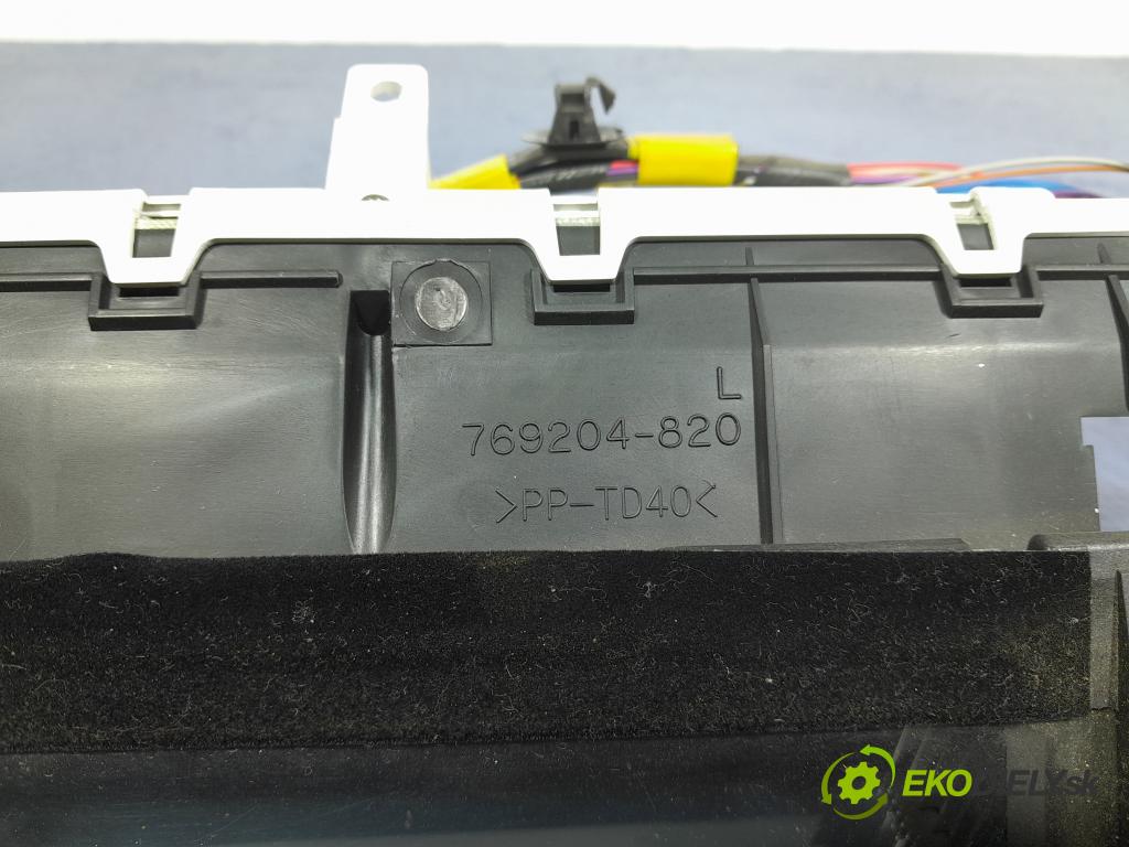 Toyota Prius 2008 Přístrojová deska 83800-47251-A