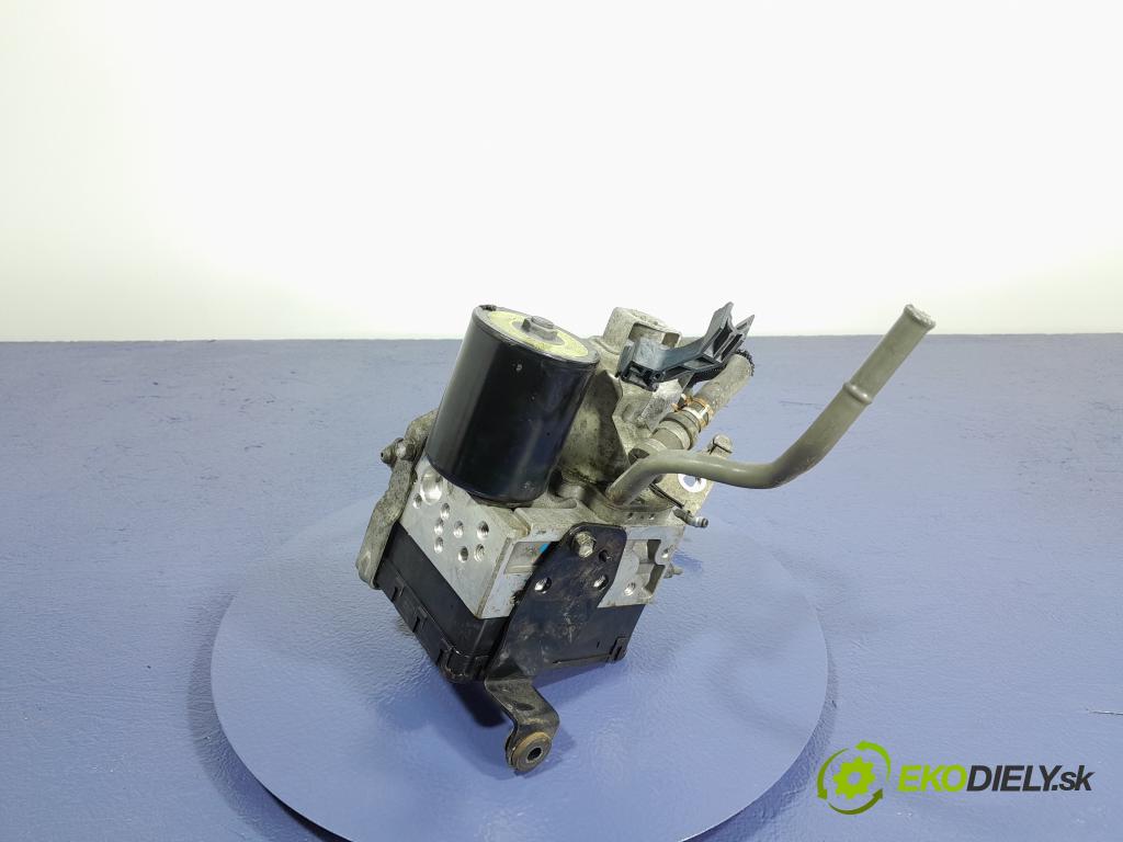 Toyota Prius 2008 čerpadlo ABS x 44510-47050