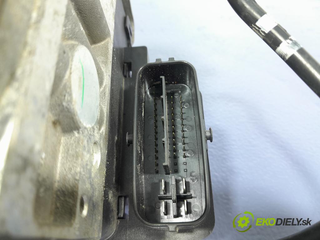 Toyota Prius 2008 čerpadlo ABS x 44510-47050