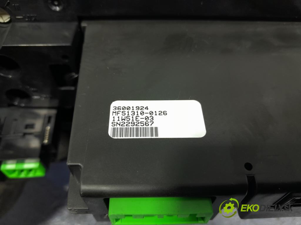 Volvo Xc90 2012 prepínač Rádio: Navigacia: 31337102