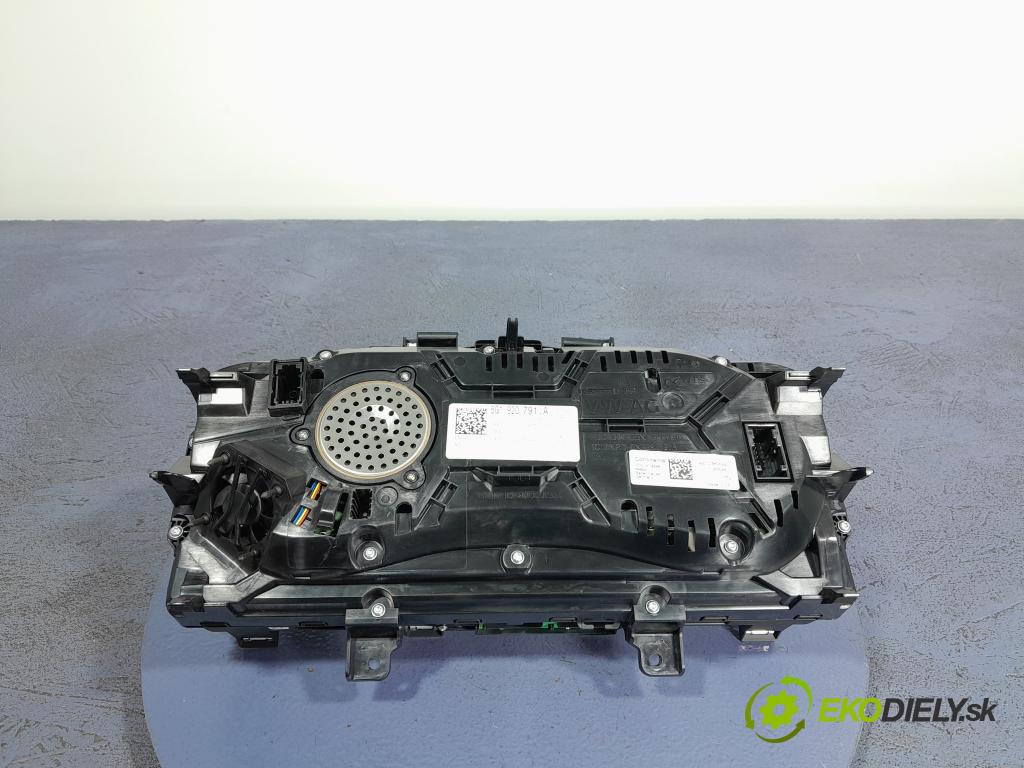 Vw Golf 2017 prístrojovka/ budíky 5G1920791A