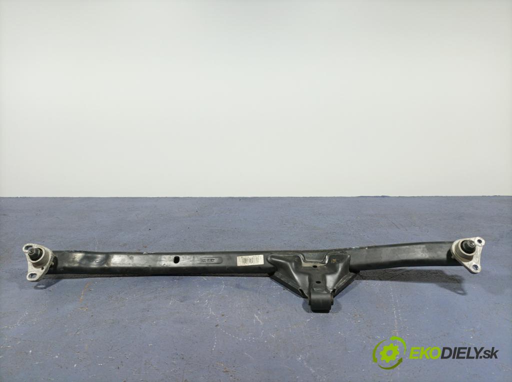 Volvo Xc90 2012 výztuha narazník před 30671353