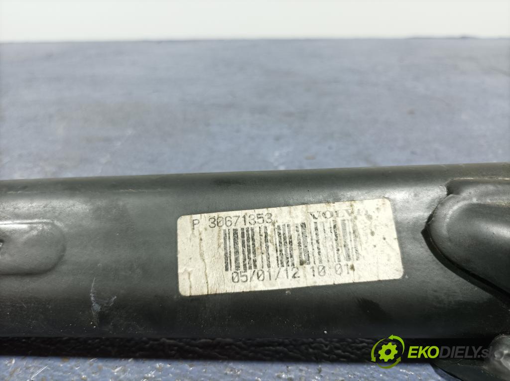 Volvo Xc90 2012 výztuha narazník před 30671353