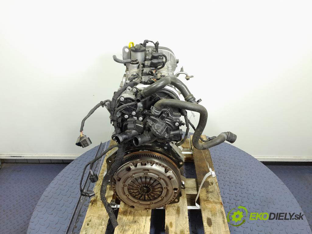 Vw Golf 2017 motor Benzín: CZD