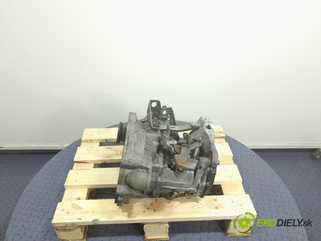Vw Golf 2006 prevodovka Manualna HNV