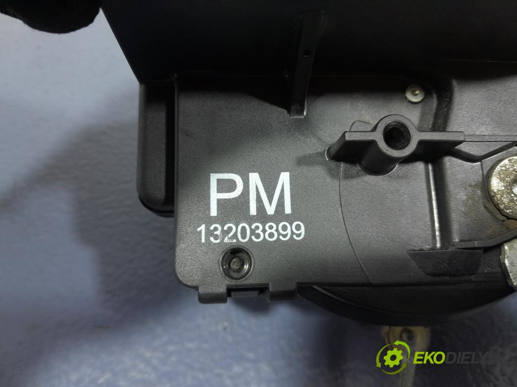 Opel Meriva 2005 zámek dveře před Levý: 13203899