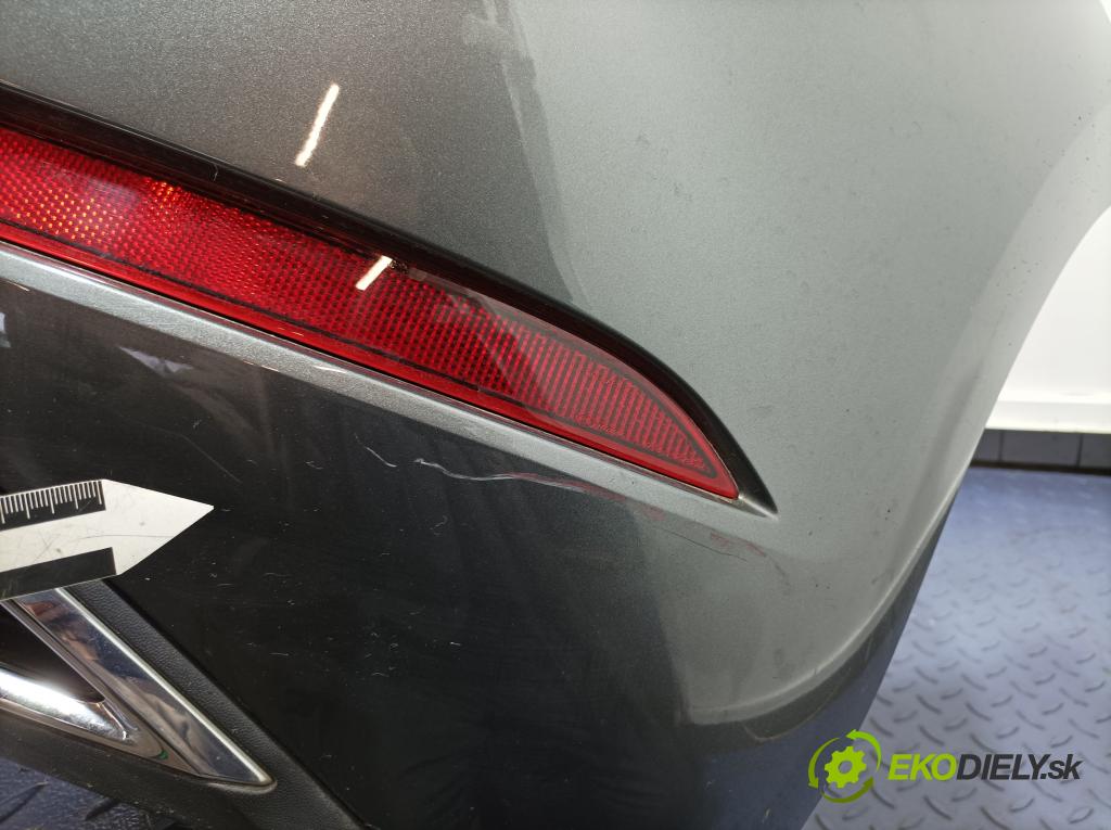 Vw Golf 2017 nárazník Zad: 01