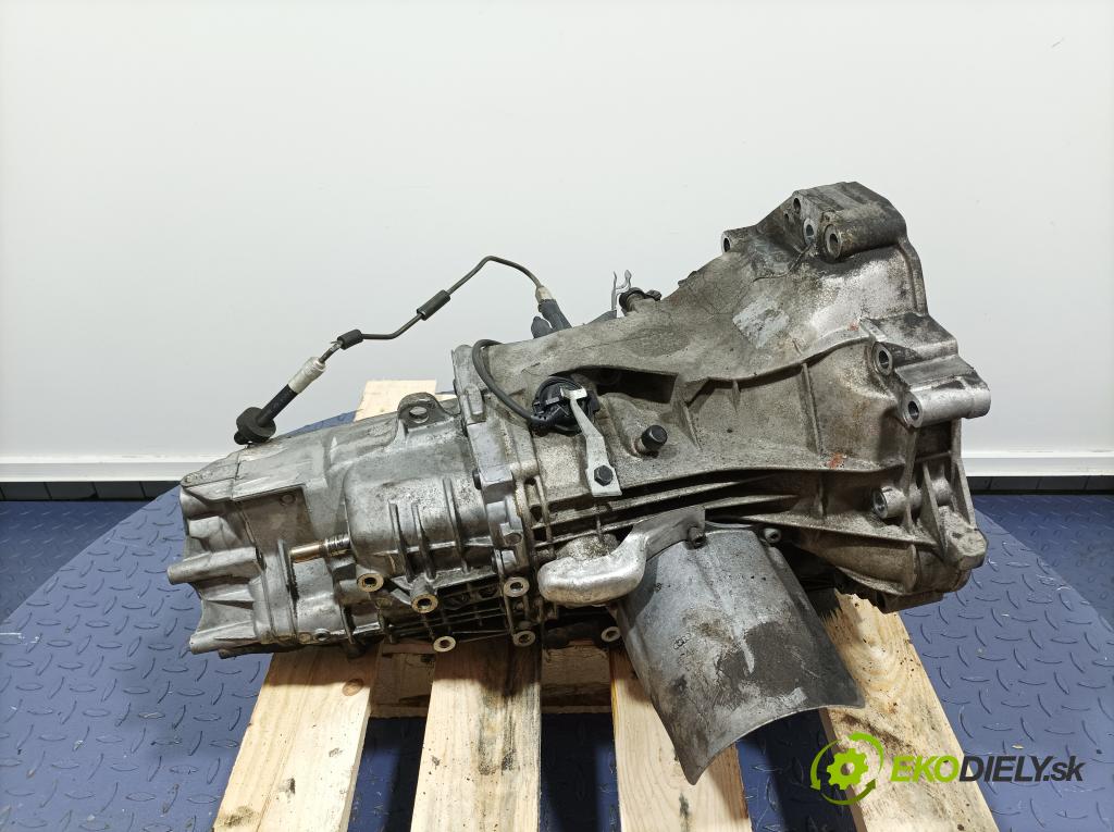 Vw Passat 2001 prevodovka Manualna EEN