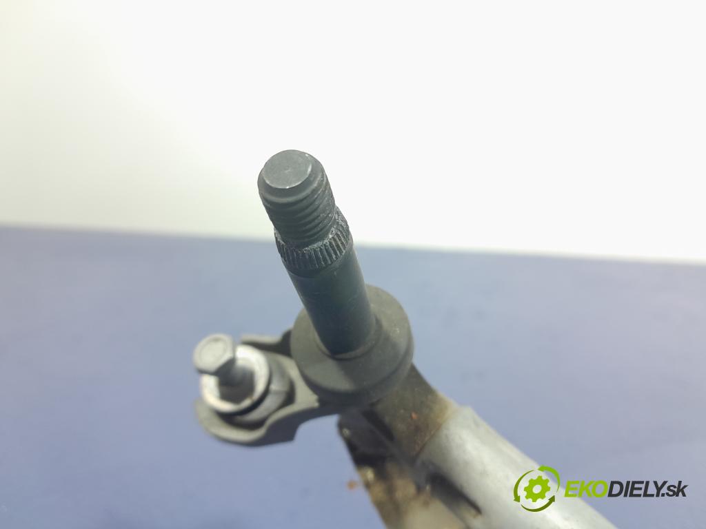 Peugeot 208 2018 mechanismus motorek Stěrače: před 9815497780