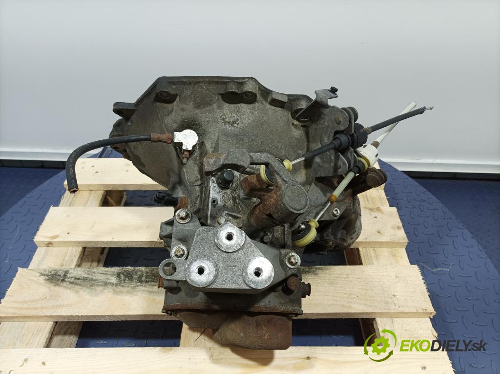 Opel Vectra 2004 prevodovka Manualna F17W394
