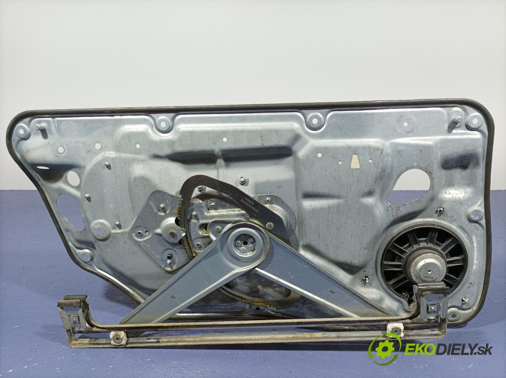 Volvo S80 0 mechanismus stahování Sklenka: před v pravo: 983040-101
